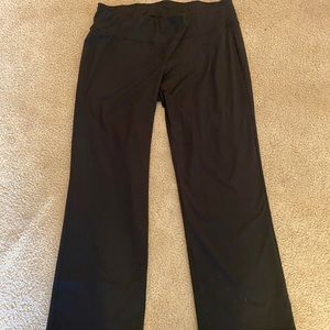 Black yoga pants